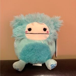 Squishmallow Bigfoot
